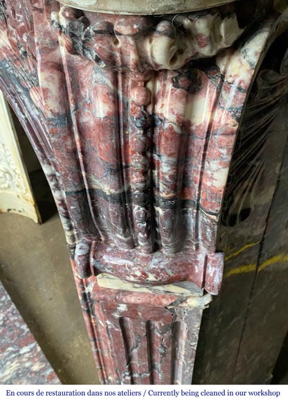 Cheminée de style Régence en marbre Fleur de Pêcher Cheminée de style Régence en marbre Fleur de Pêcher-3